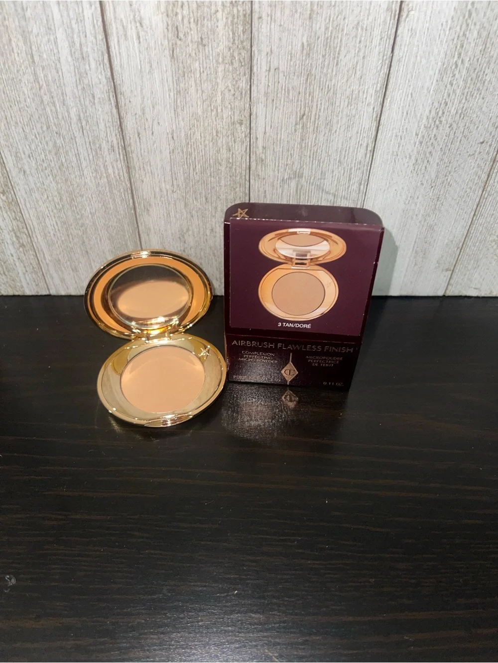 Charlotte Tilbury Airbrush Finish Setting Powder - Tan/Gold Compact. Travel size